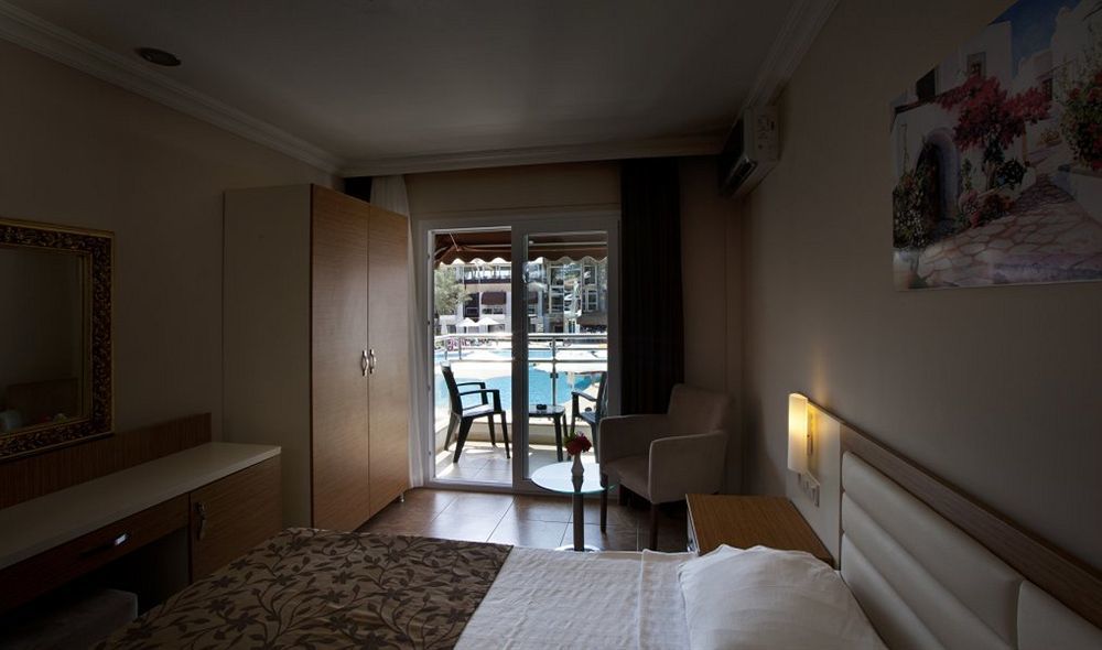 Bitez Risa Hotel Eksteriør bilde