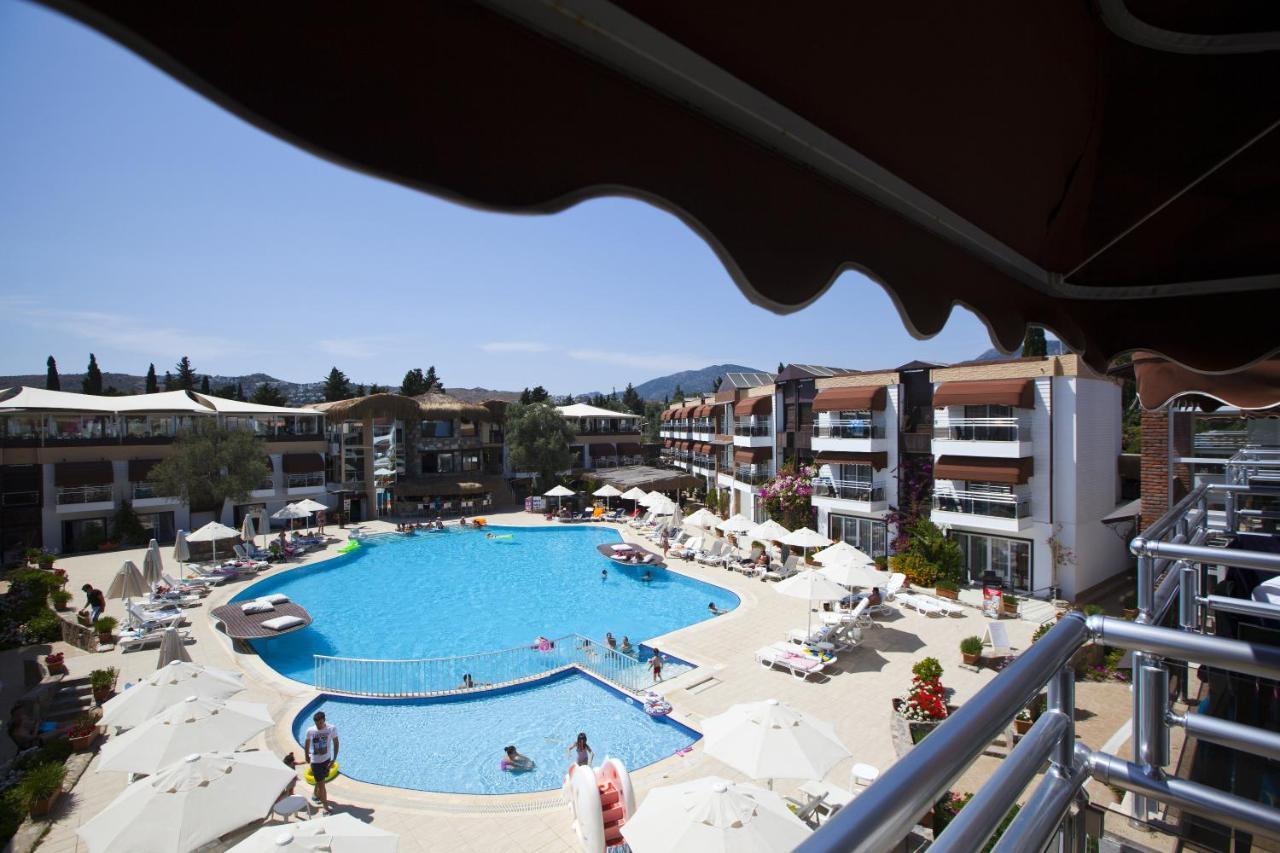 Bitez Risa Hotel Eksteriør bilde